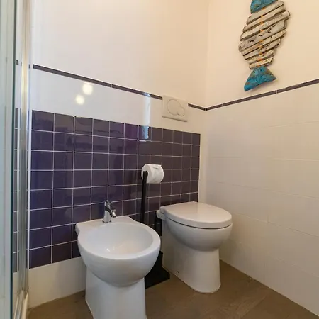 アパート Casafra' Attico In Stile Marinaro Con Splendida Terrazza チヴィタノーヴァ・マルケ