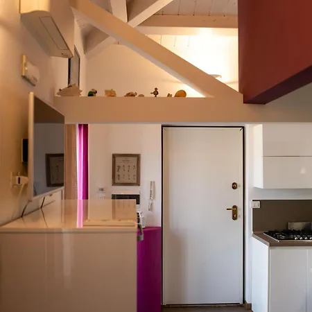 Casafra' Attico In Stile Marinaro Con Splendida Terrazza アパート