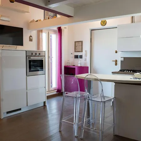 Casafra' Attico In Stile Marinaro Con Splendida Terrazza