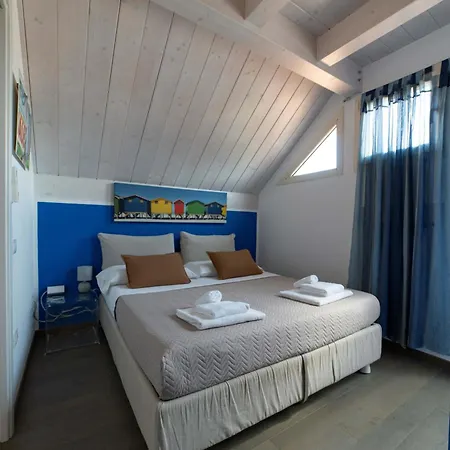 Casafra' Attico In Stile Marinaro Con Splendida Terrazza アパート