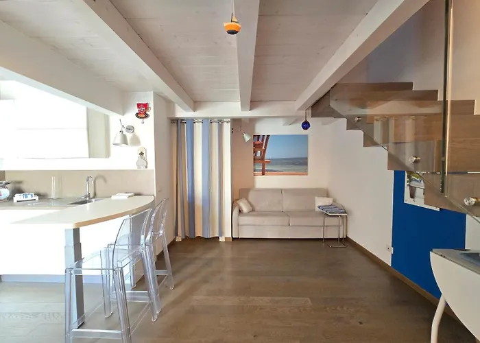 Casafra' Attico In Stile Marinaro Con Splendida Terrazza *