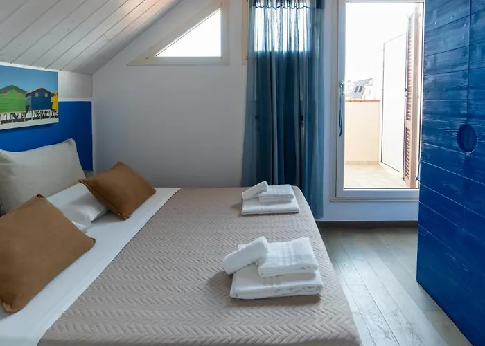 Casafra' Attico In Stile Marinaro Con Splendida Terrazza 公寓 *